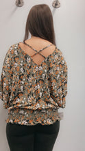 Load image into Gallery viewer, Floral criss cross back shirt